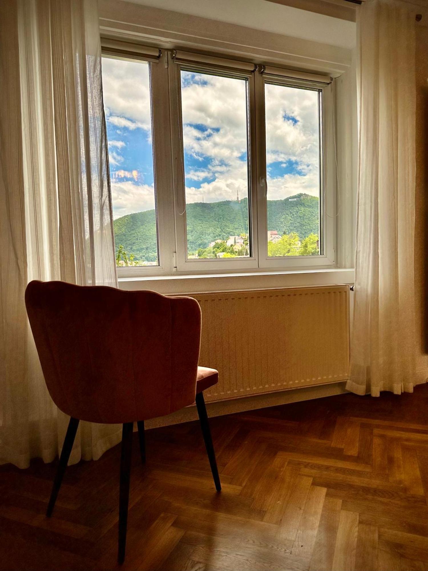 Cloos - Elegant Residence With Panoramic View Braşov Eksteriør billede